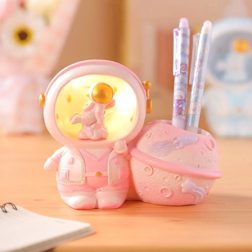 Pencil Pot Decorative Astronaut Pen Holder Little Bear/Pig Cartoon LED Night Light Resin Makeup Brush Holder Children's Gifts