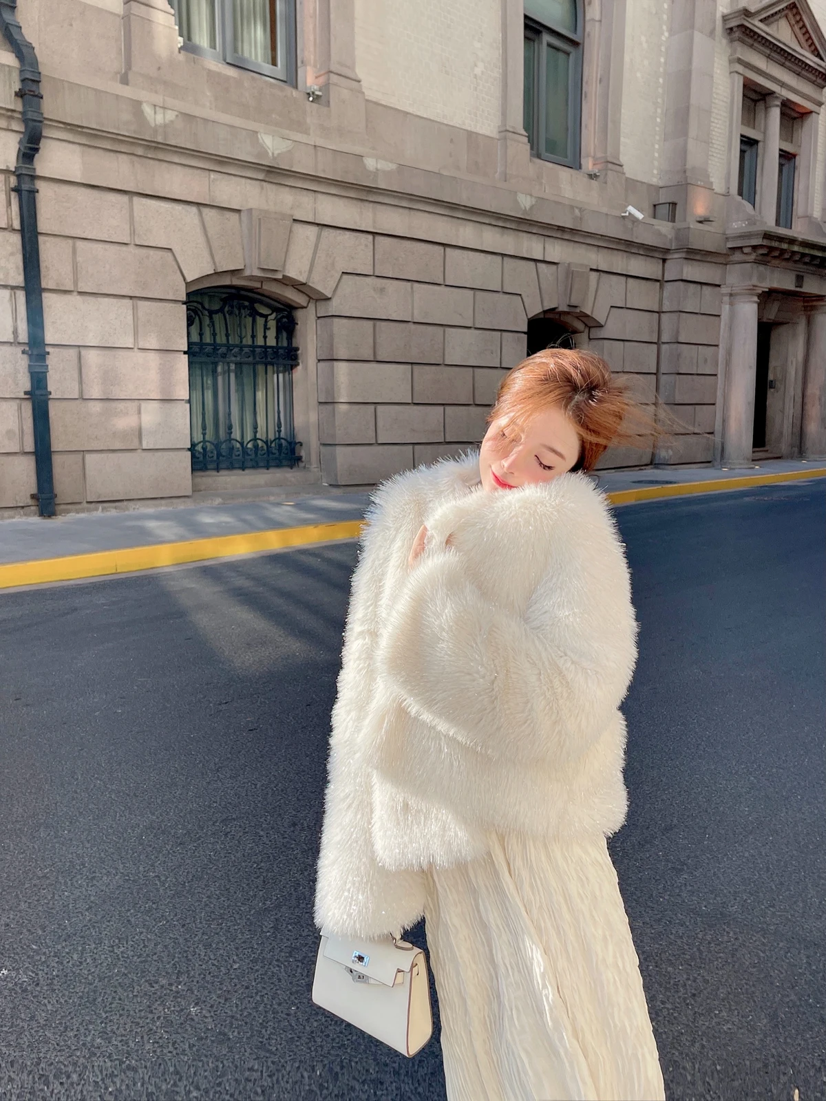 JUNSTUDIO ブライトスレッド厚手ショートファーコート レディース プレミアム感 ホワイトフォックス風人工毛皮レザージャケット