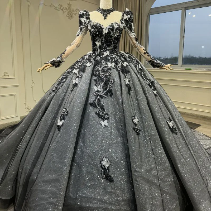 2024 new black round-neck long-sleeved luxury butterfly decoration large tail wedding dress