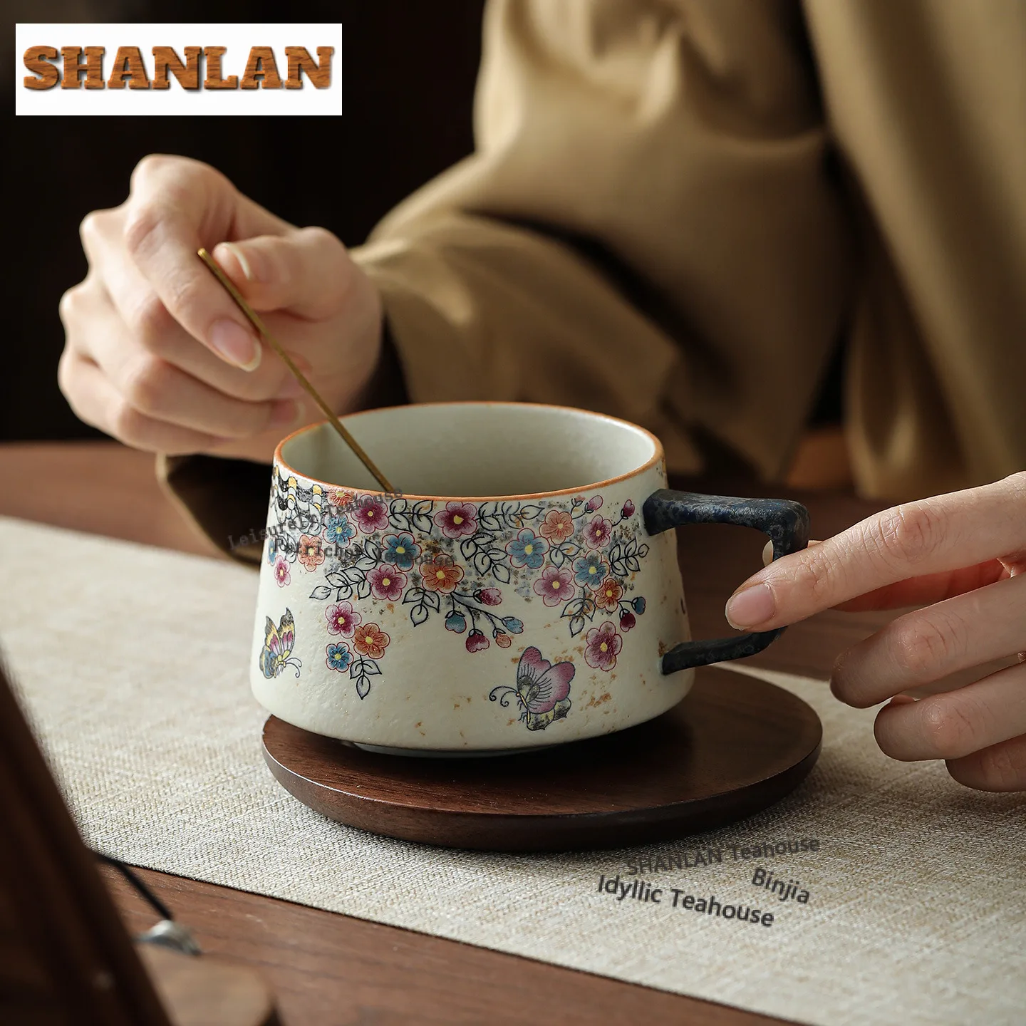 mug-a-cafe-en-ceramique-avec-glacage-caramel-motif-fleur-et-papillon-310-ml-pour-couple-avec-poignee-pour-le-the-de-l'apres-midi-pour-le-vin-la-biere-la-bouteille-d'eau-le-bureau-la-vaisselle-a-the