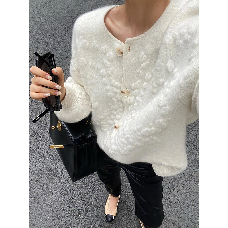 Thickened Heavy Knitting Cardigan Sweater Women's Autumn Winter Fashion Design Special Small Audience Warmth Heating Long Sleeve
