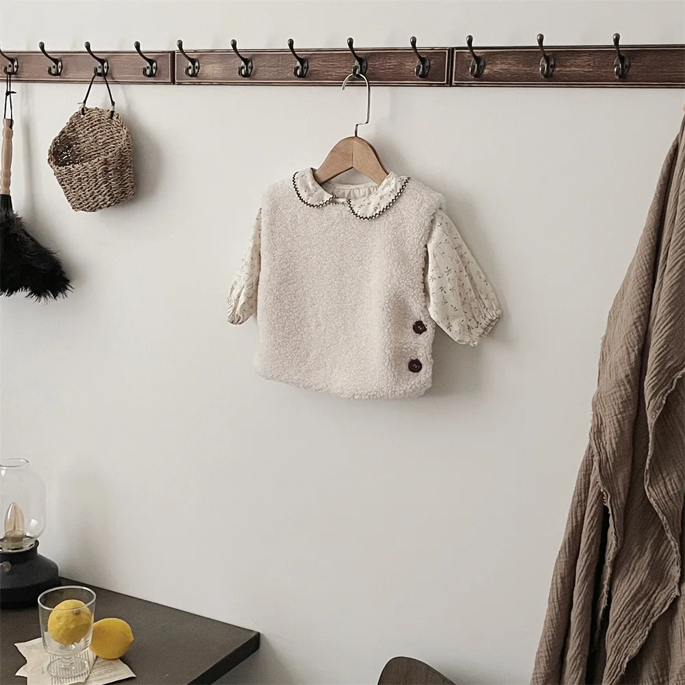 2025 Chaleco de moda de invierno para bebés, chaquetas sin mangas de lana para niñas, chalecos cálidos para niños pequeños, abrigos gruesos para niños, chalecos para niños