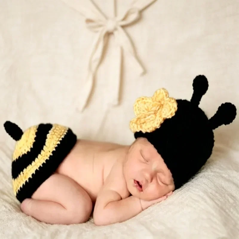 

Yarn Knitting Baby Outfit Ladybug Bee Style Newborn Clothing For Hundred Day Shooting Studio Photography Props Daily Photo Use