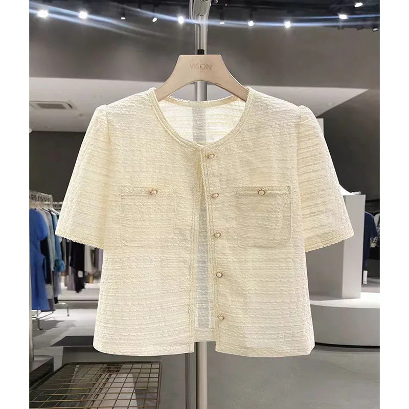 

Женская короткая куртка 2026: Весенне-осенний дизайн, корейская версия, однобортное пальто для женщин, повседневное.