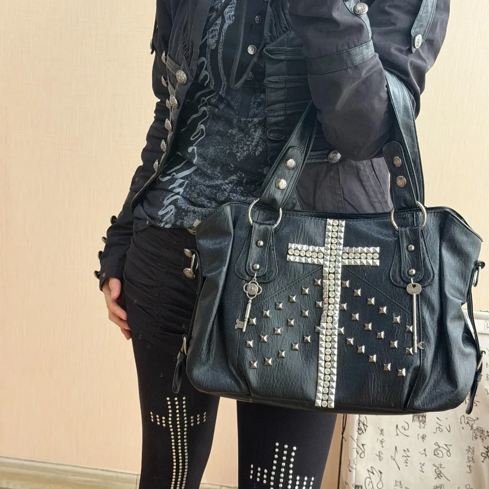 Original Spice Girl Punk Locomotive Bag Women's Rivet Cross Tote Bag Large Capacity Commuter Shoulder  Bags Messenger Bag