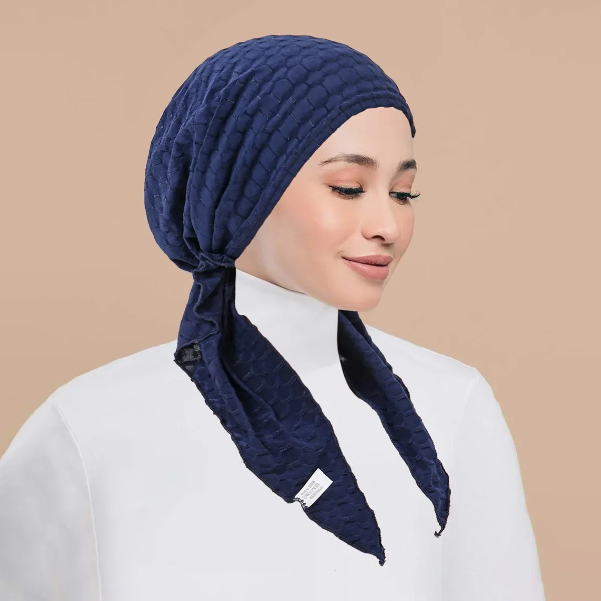 2025 Fashion Muslim Headscarf Hat Inner Hijab Chemo Caps Solid Color Turban for Women Bonnet India Headwrap Pre-Tied Headwear