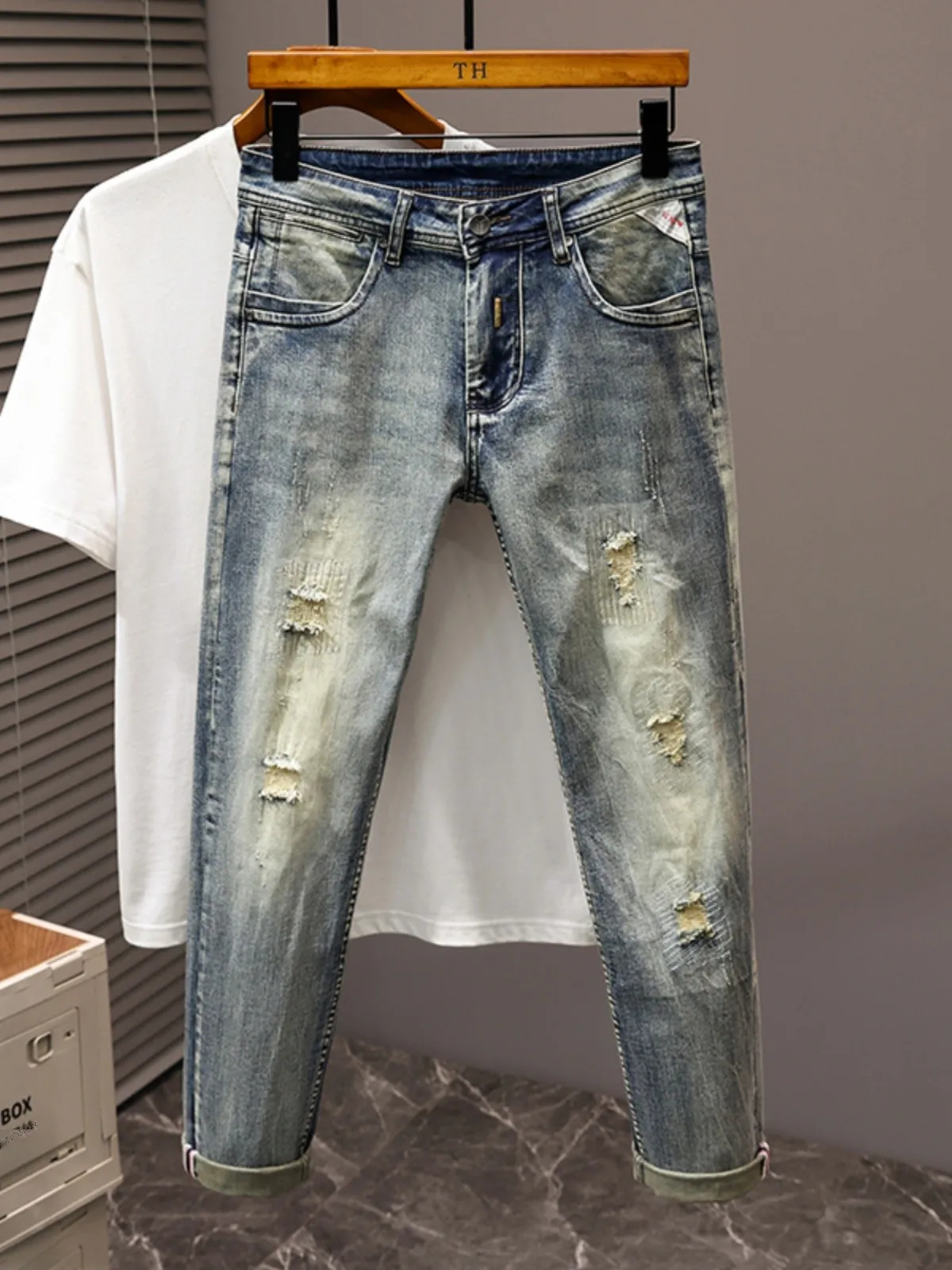 

Retro Style Men's Denim Jeans Autumn Fashion Brand Elastic Slim Fit Hole Patch Casual Versatile Long Trousers mid Waist Zipper
