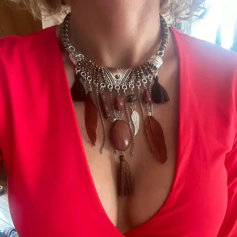 Vintage Ethnic Chic Turquoise Feather Pendant Necklace for Women Indian Tribe Bohemian Rope Necklaces Jewelry Party Accessories