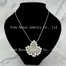 Sorority ladies party ivy brooch can be used as a necklace