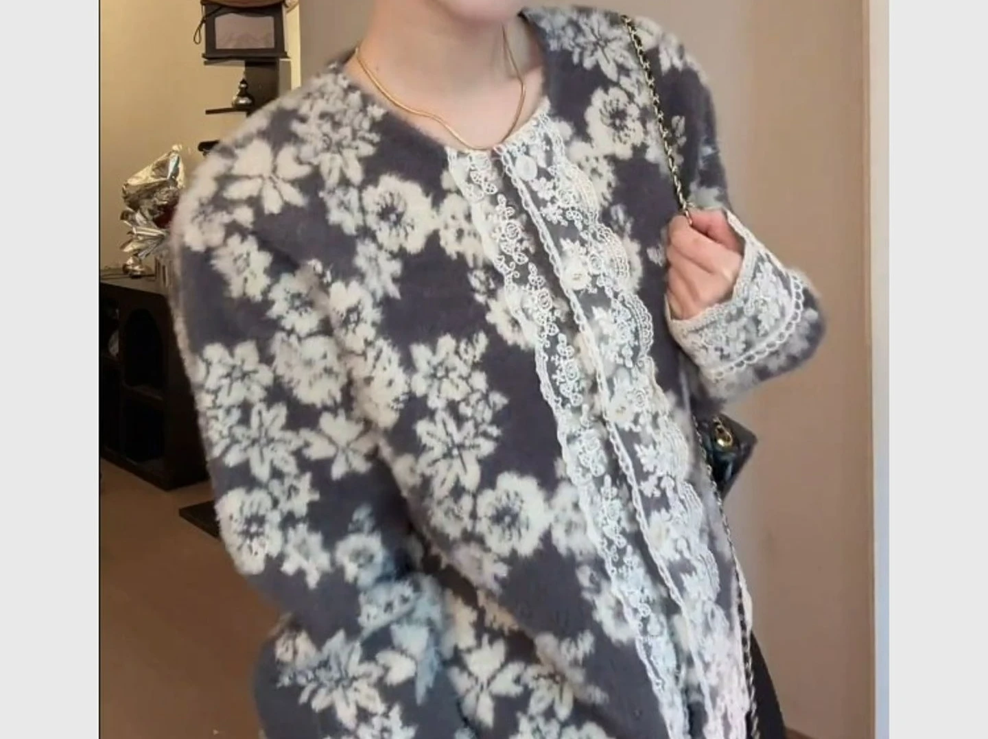 Retro Patchwork Lace Short Jacket 2025 Autumn and Winter New Fashionable Thick Top