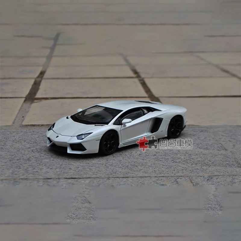 Diecast Original 1:24 Scale Lamborghini LP700-4 Scissor Door Simulation Alloy Car Model Display Collectible Toy Gift Souvenir