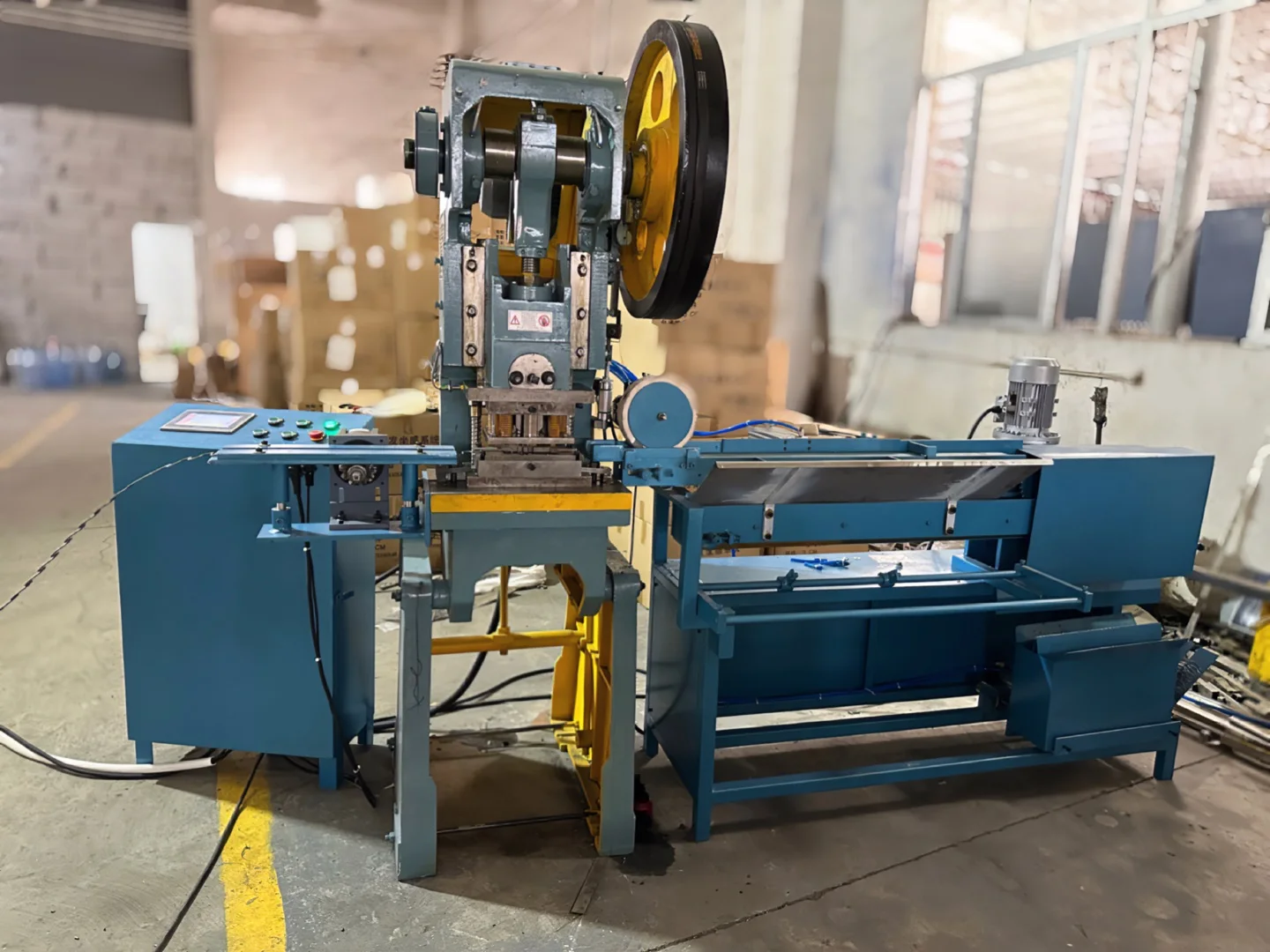 New Fully Automatic Bed Mattress Machine for Spring with Engine as Core Component