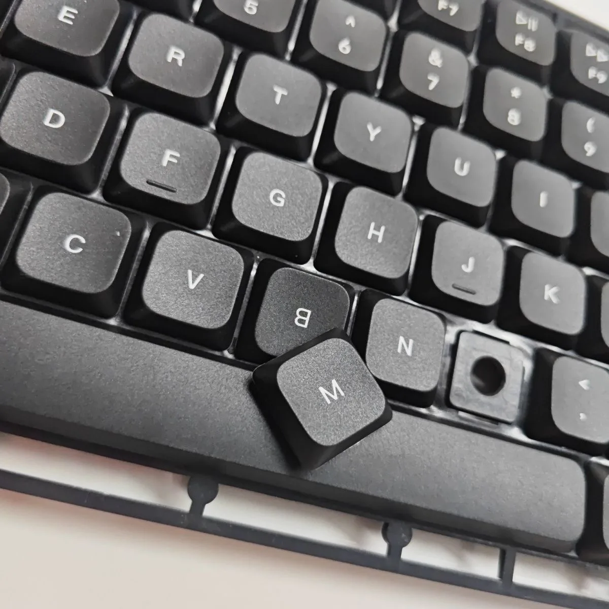 Black PBT Low Profile Keycaps Cross Stem Top Print Key Caps Compatible with Keychron K1 K3 Low Profile Mechanical Keyboard