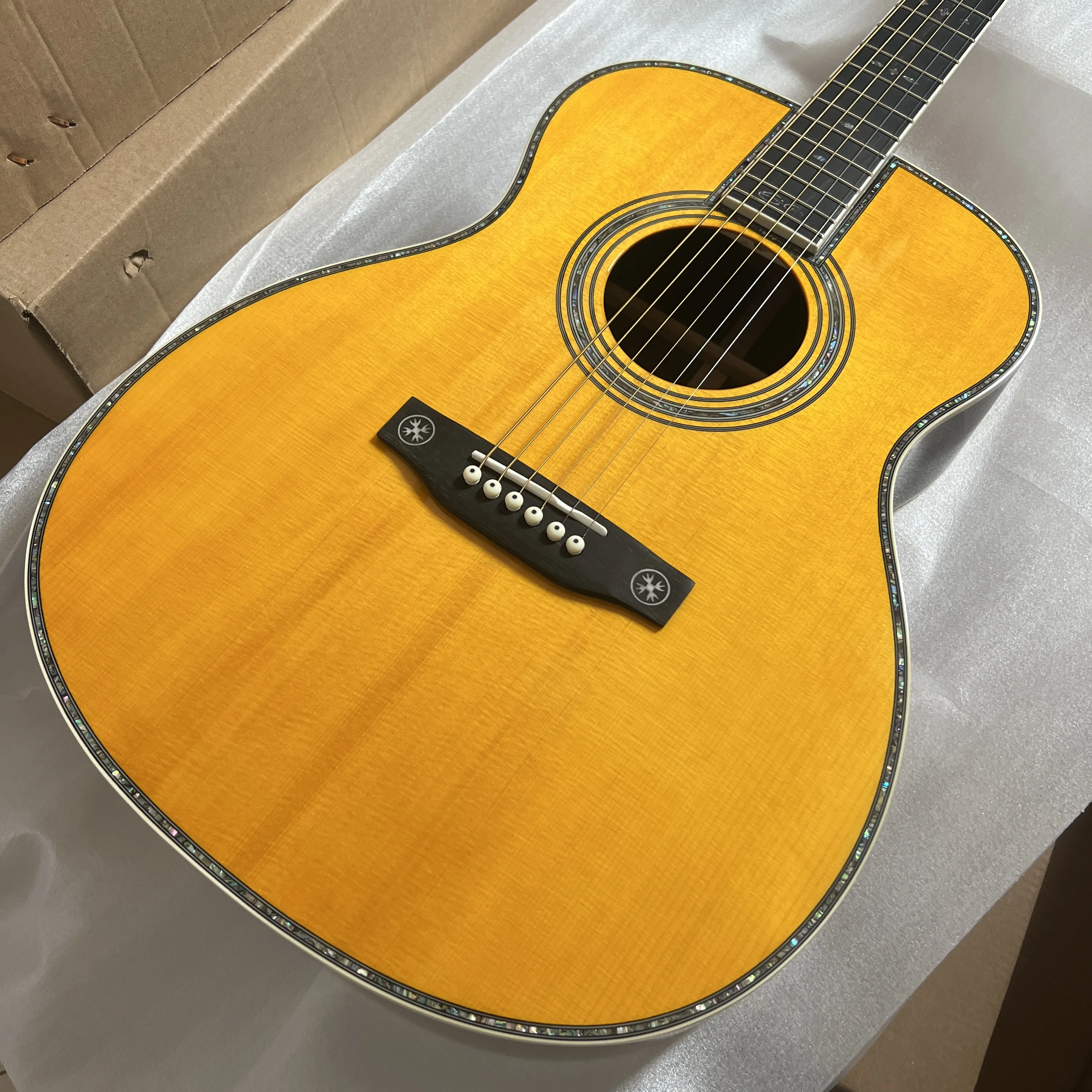 

Новинка 41 # Акустическая гитара Spruce Top OM42 с инкрустацией из абалона, костяным нутом/седлом, винтажная, натурального цвета.