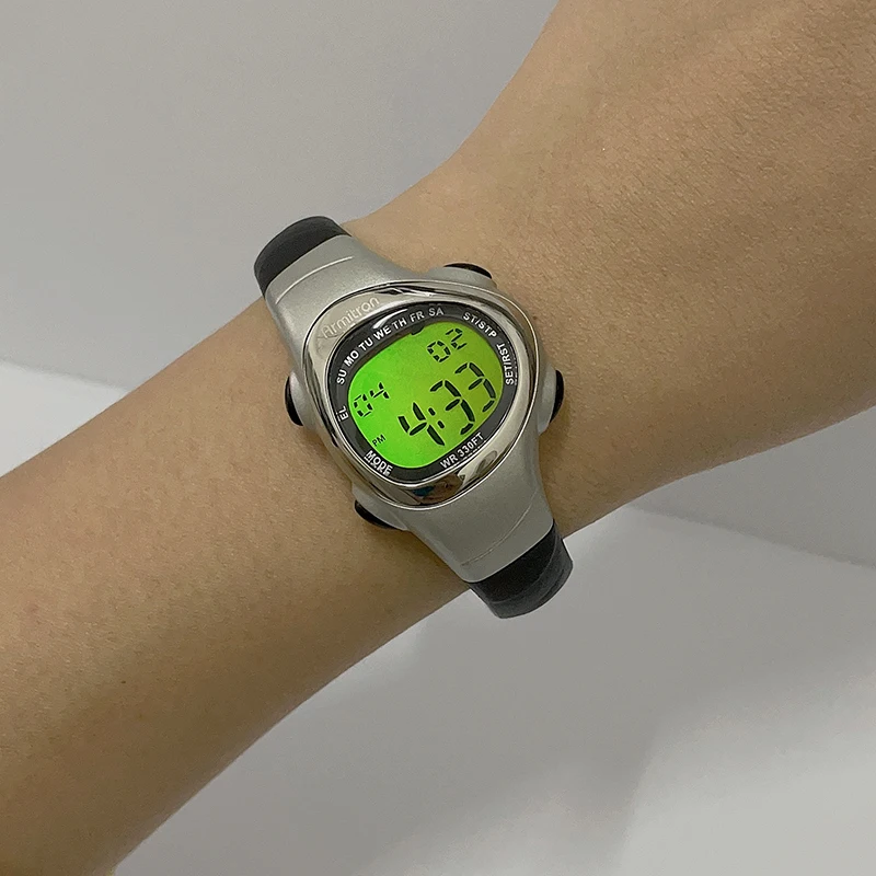 Precise fashion multi-functional waterproof student watch luminous alarm Y2K wind personalized girls electronic watch men