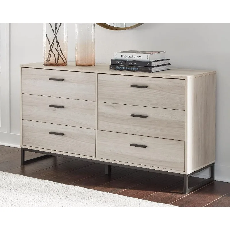 bedroom furniture  vanity desk ，Signature Design by Ashley Socalle 6 Drawer 59