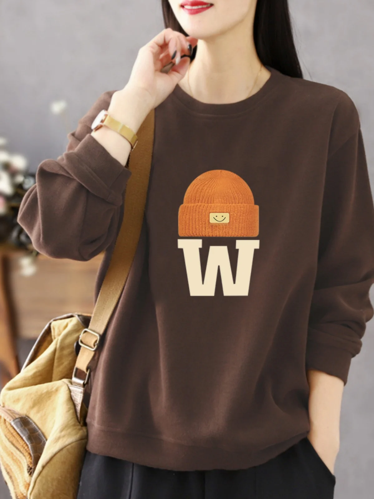 

Loose Fit Long Sleeve round Neck Sweatshirt Casual Fashion Autumn Winter New Style Versatile Top Youthful Printed Comfortable...