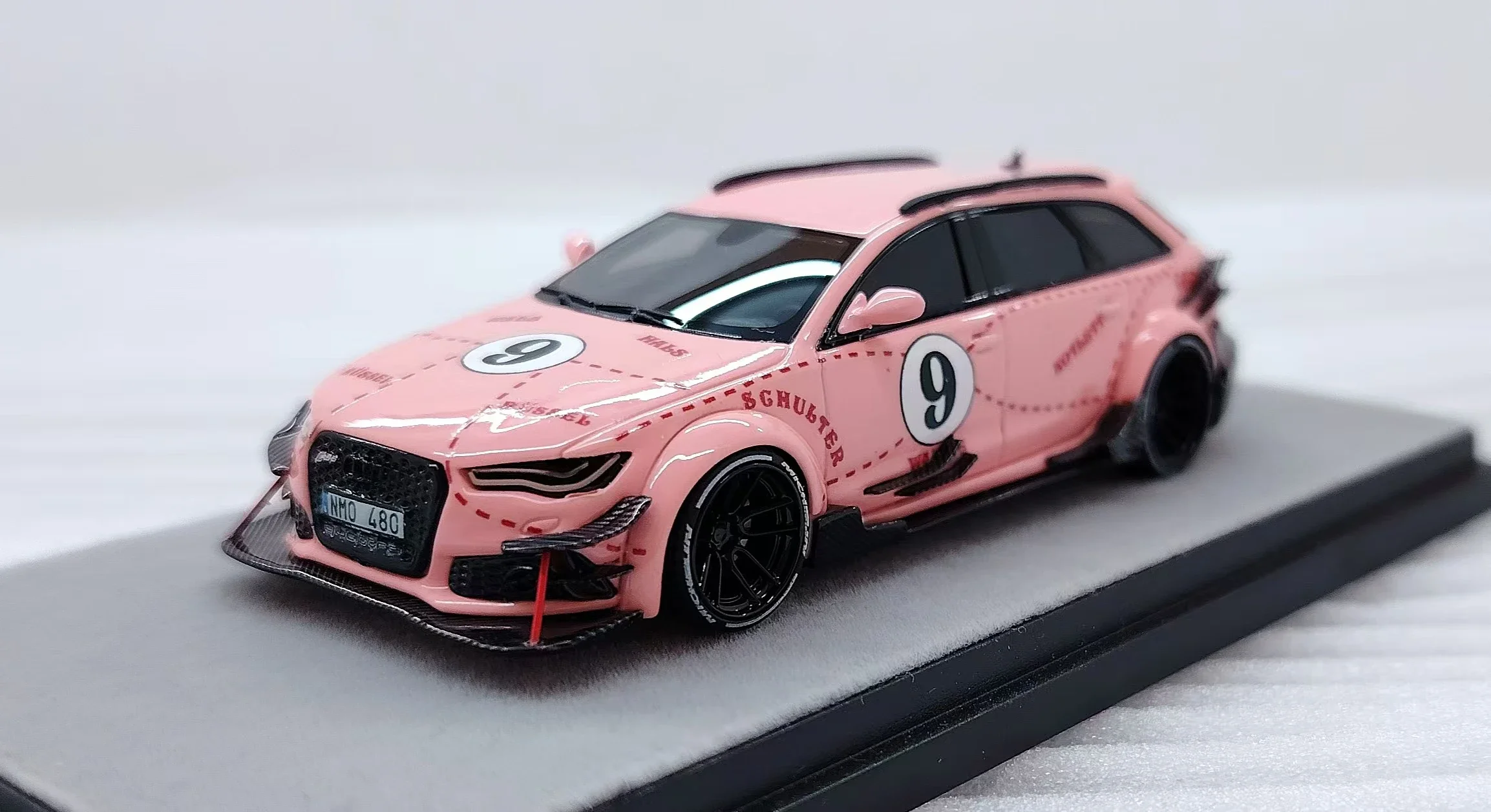 **Pre-order **Qidian Model 1:64 RS6 Avant (C7) DTM Jon Olsson Resin Model car