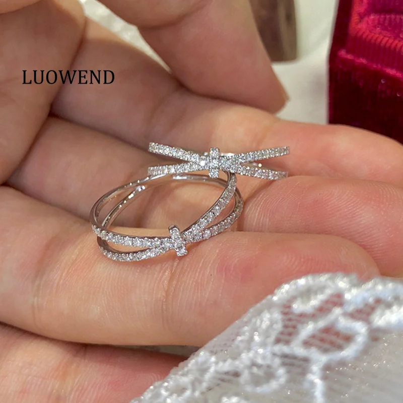 

LUOWEND 18K White Gold Rings Romantic Cross Design INS Style 0.28carat Real Natural Diamond Ring for Women Engagement Jewelry