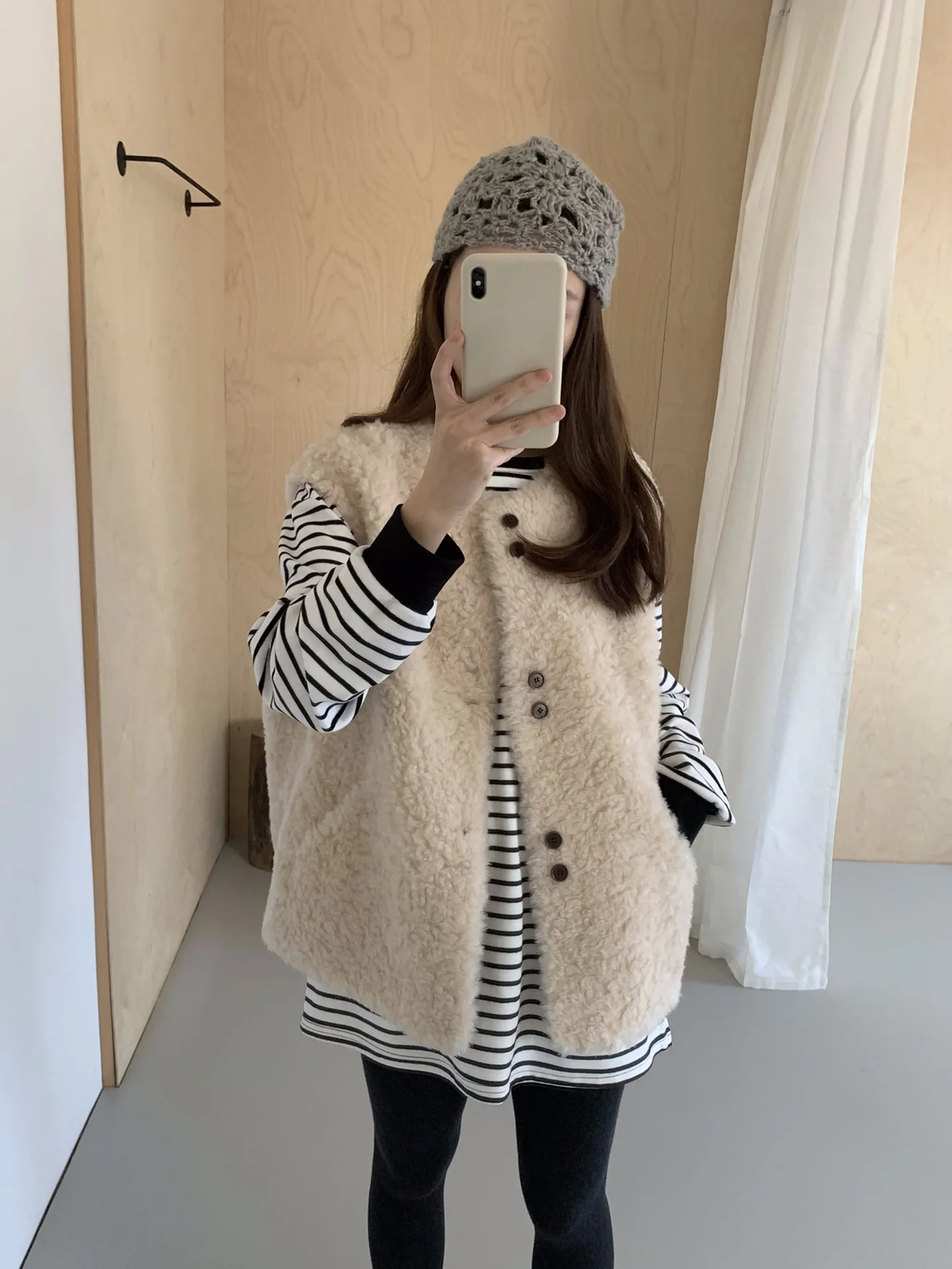 

Thiened Svel round Ne Vest Women's Faion Casual Color Winter Warm Single Button Bal Top Poem Art Lin