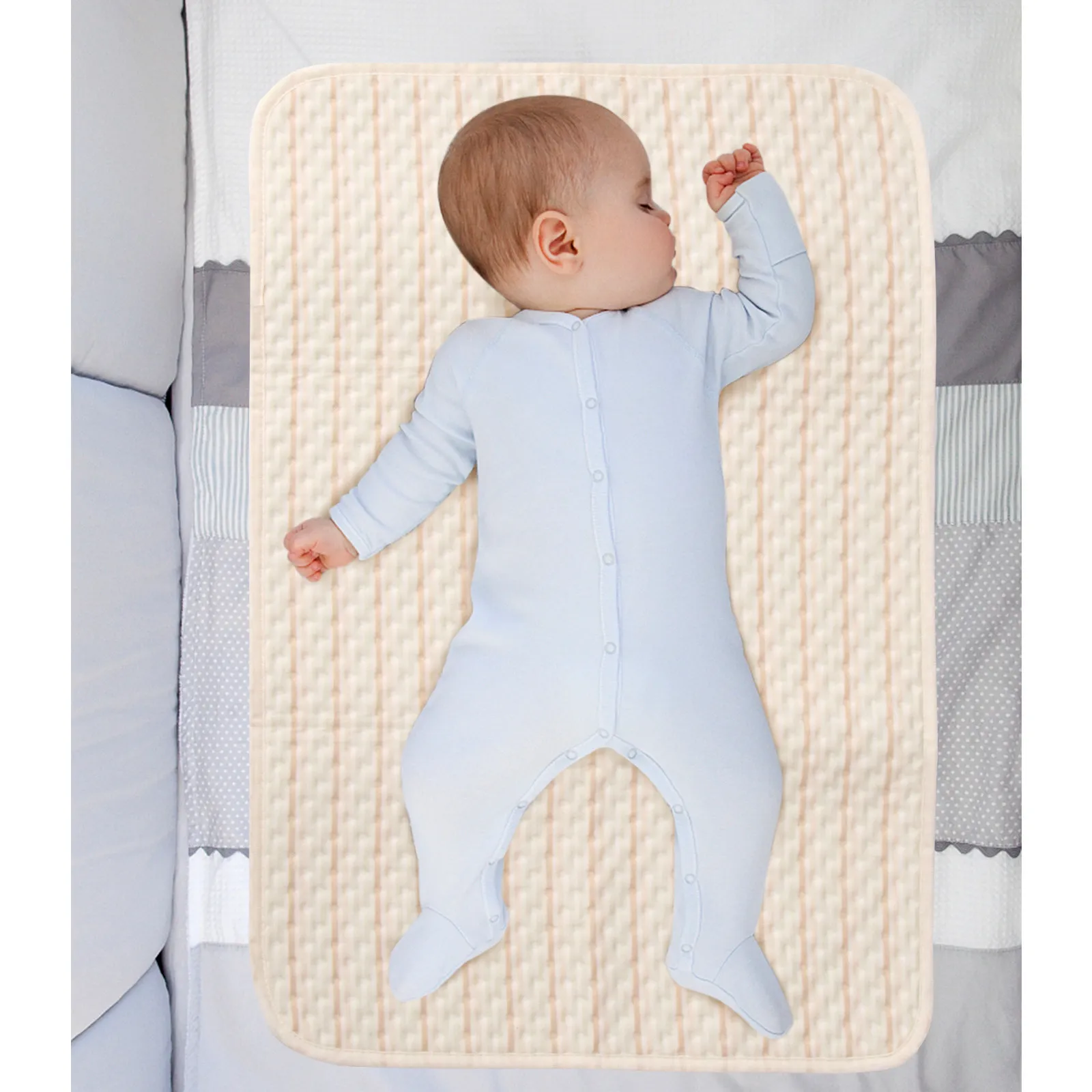 1Pcs Waterproof Baby Pad Ultra Soft Hypoallergenic Diaper Mat Foldable Lightweight Washable Urine Absorbing Pad for Newborn Crib