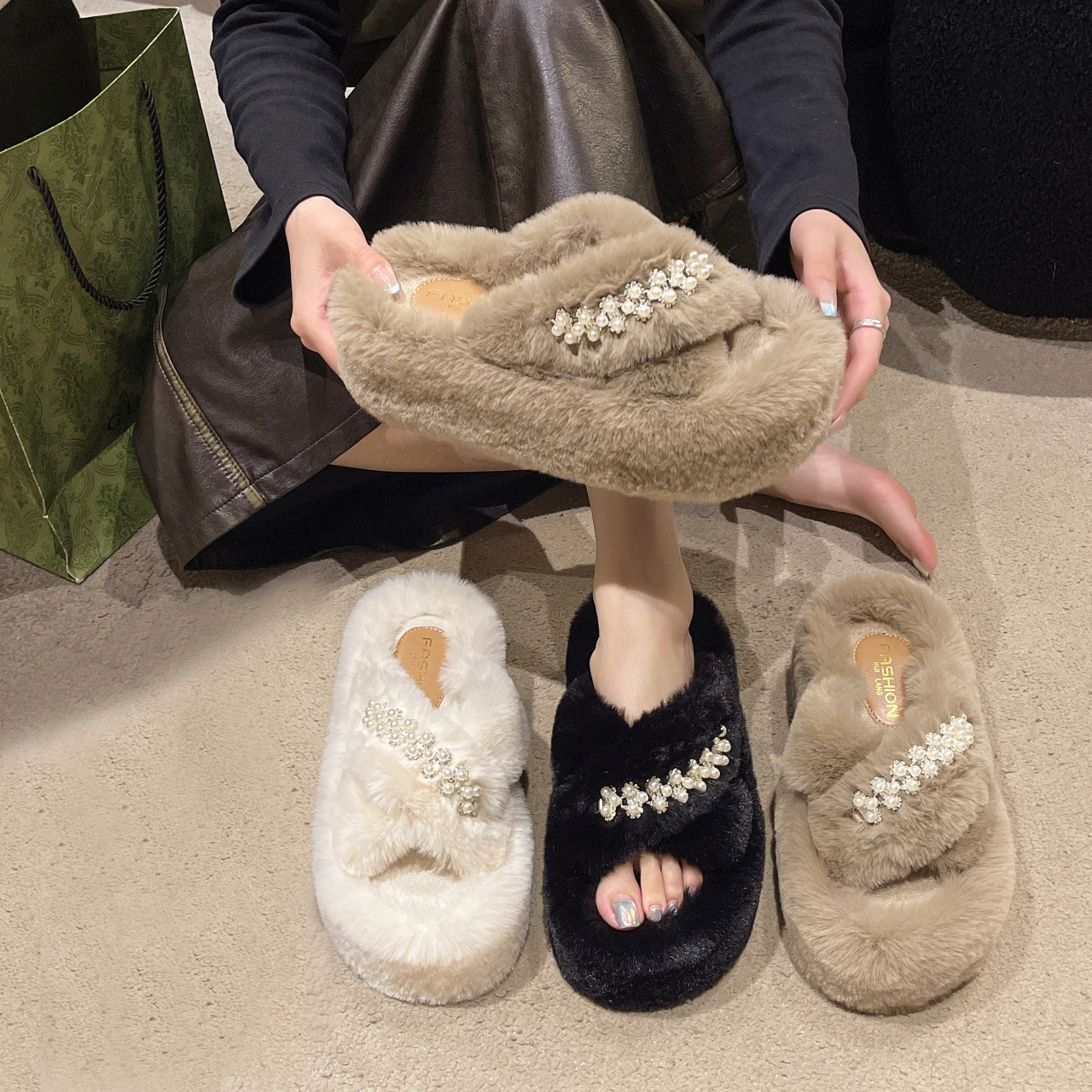 Women\'s Slippers Furry Ladies Luxury Fluffy Plush Slipper House Soft Fuzzy Platform Indoor Casual Winter Home Warm Female Shoes