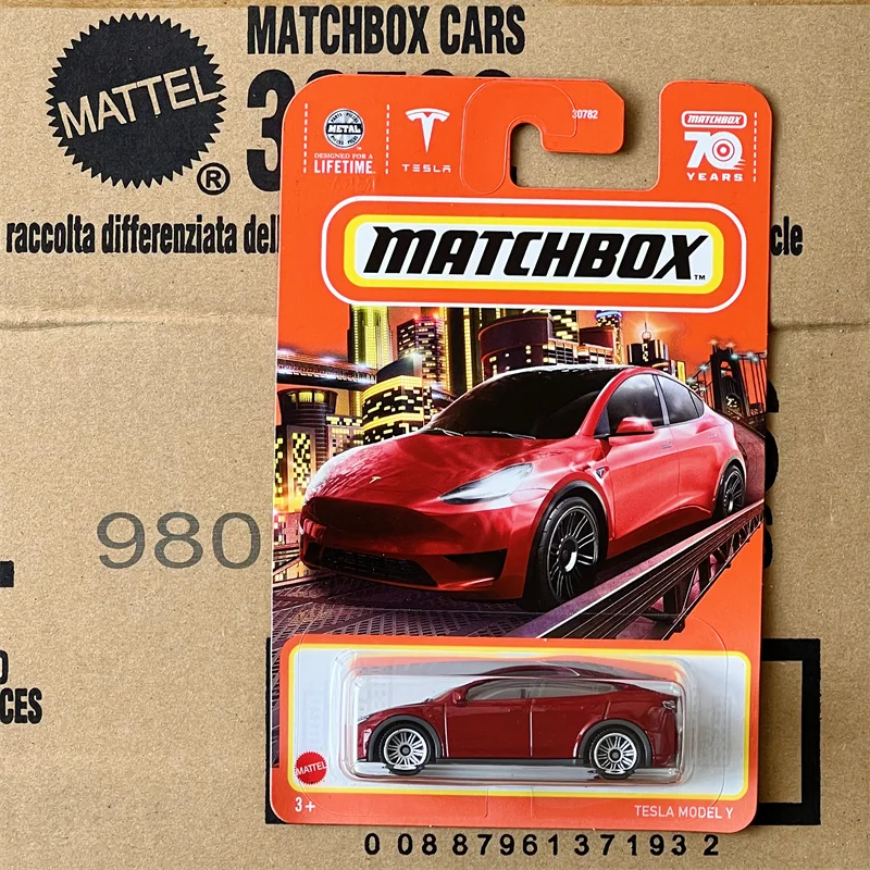 2023 MATCHBOX 1:64 BENTAYGA AMC Ford INTERCEPTOR Cadillca RIVIAN KOENIGSEGG GEMERA express 918 spyder TESLA diecast car model