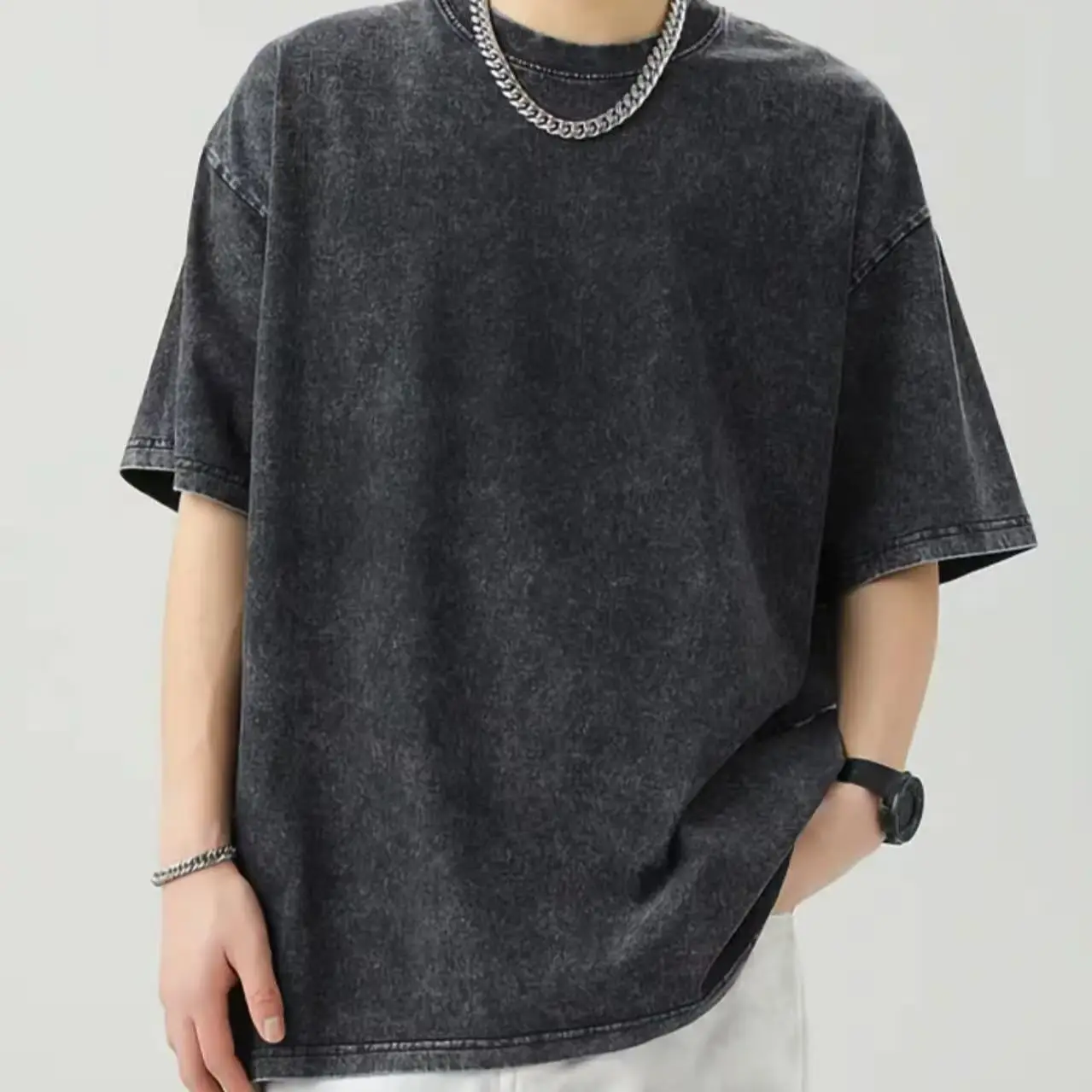 

Хлопковая тяжелая летняя однотонная свободная мужская и женская универсальная футболка с короткими рукавами в американском стиле ретро