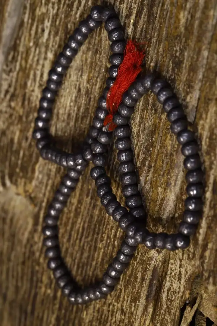 

18"Tibetan Temple Collection Old Tiantie Cinnabar Six Word Proverbs 108 Buddha Beads Necklace Pendant Amulet Dharma Town House