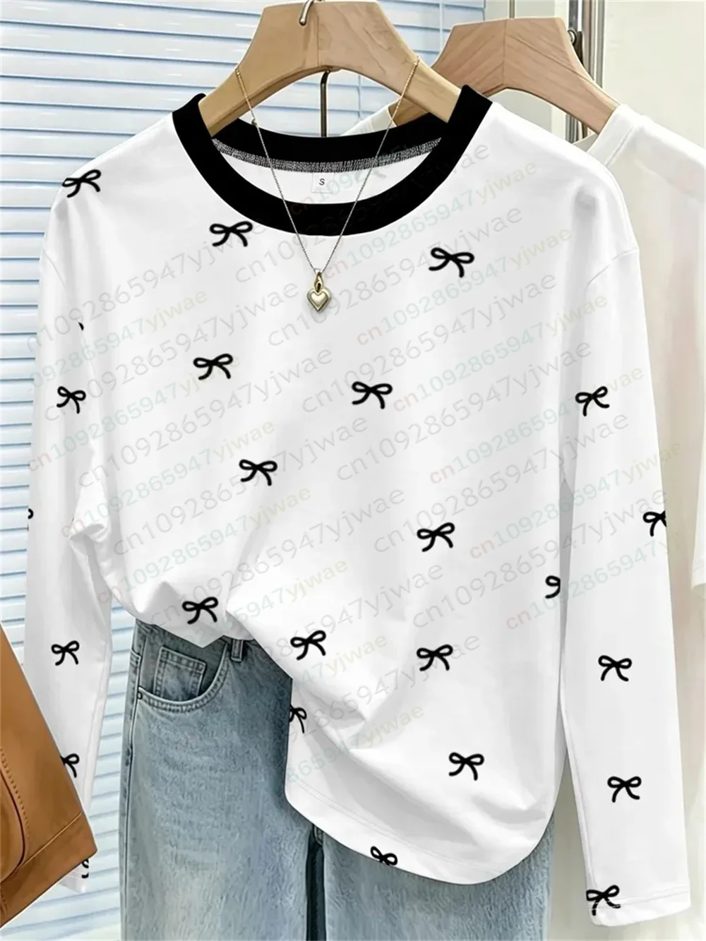 Herbstliches Damen-T-Shirt mit Herzmuster und Schleife, gestreift, lässig, langärmelig, Rundhalsausschnitt, locker geschnitten, atmungsaktiv, hochwertiges, vielseitiges T-Shirt – Detail 4