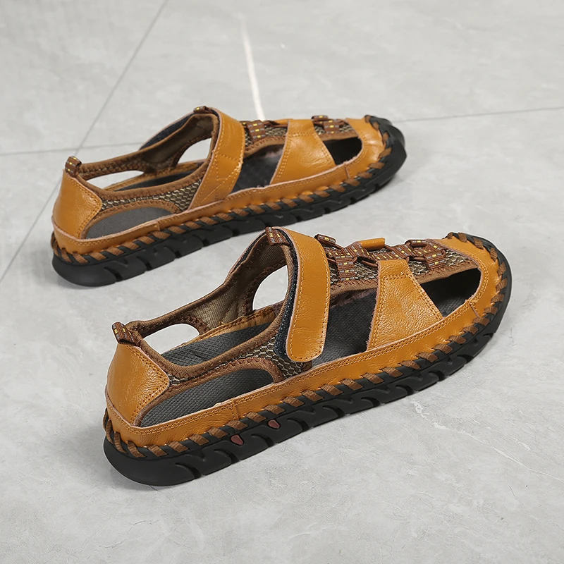 Summer New Men's Sandals High Quality Leather Sandals for Men Outdoor Beach Shoes Comfortable Wading Shoes Male Slippers