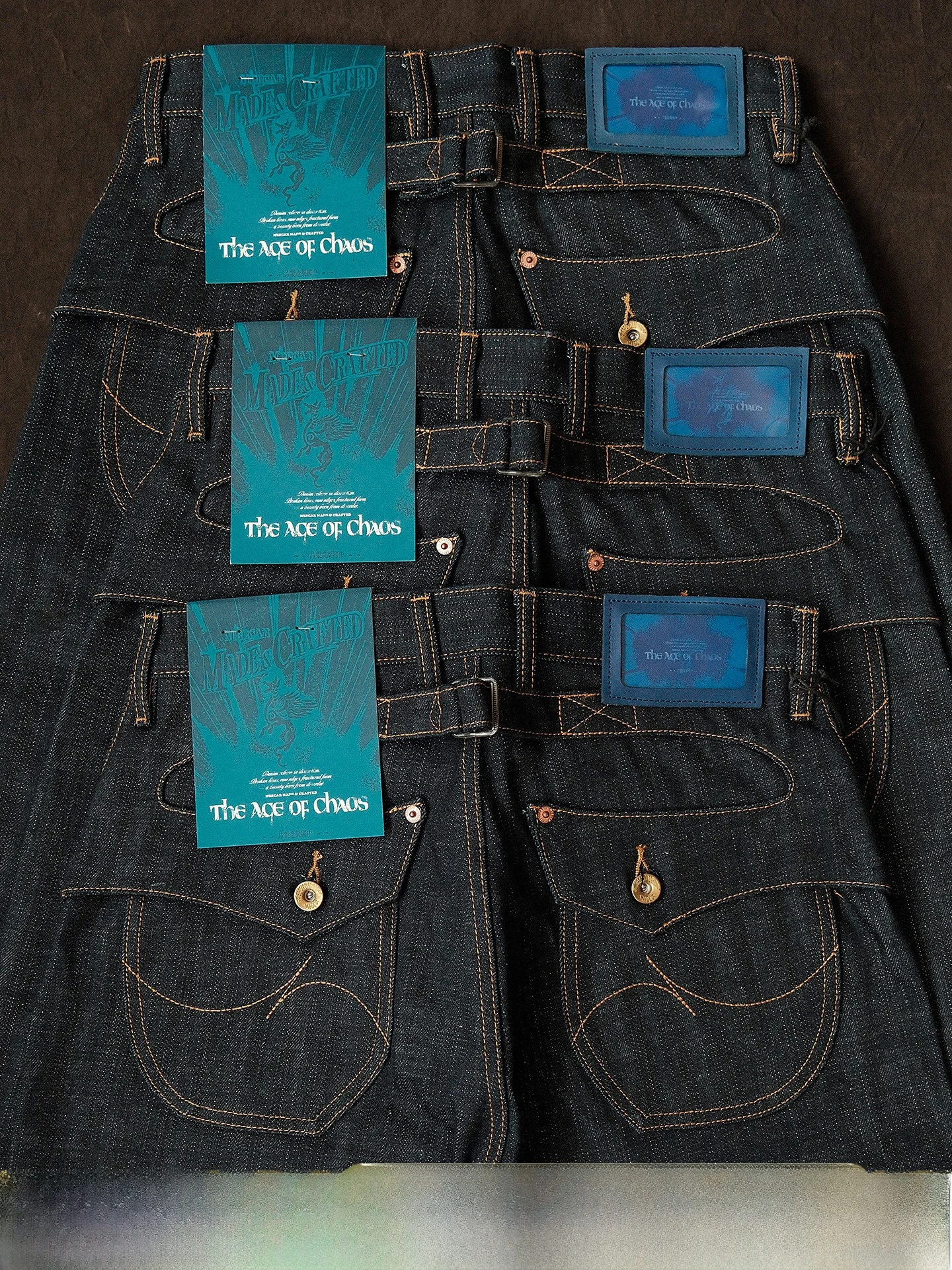 

Темно-синие OZ Тяжелые прямые джинсовые джинсы Chaos Era Series Окрашенные шелковые красные уши Хлопок Молодежные модные износостойкие