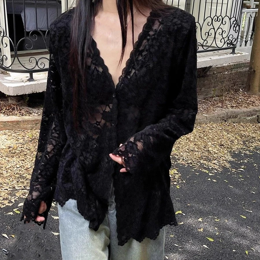 Blusas sexis transparentes de encaje Grunge Y2k, blusa estética de un solo pecho de gran tamaño para mujer, Tops Harajuku con bordado de flores Vintage