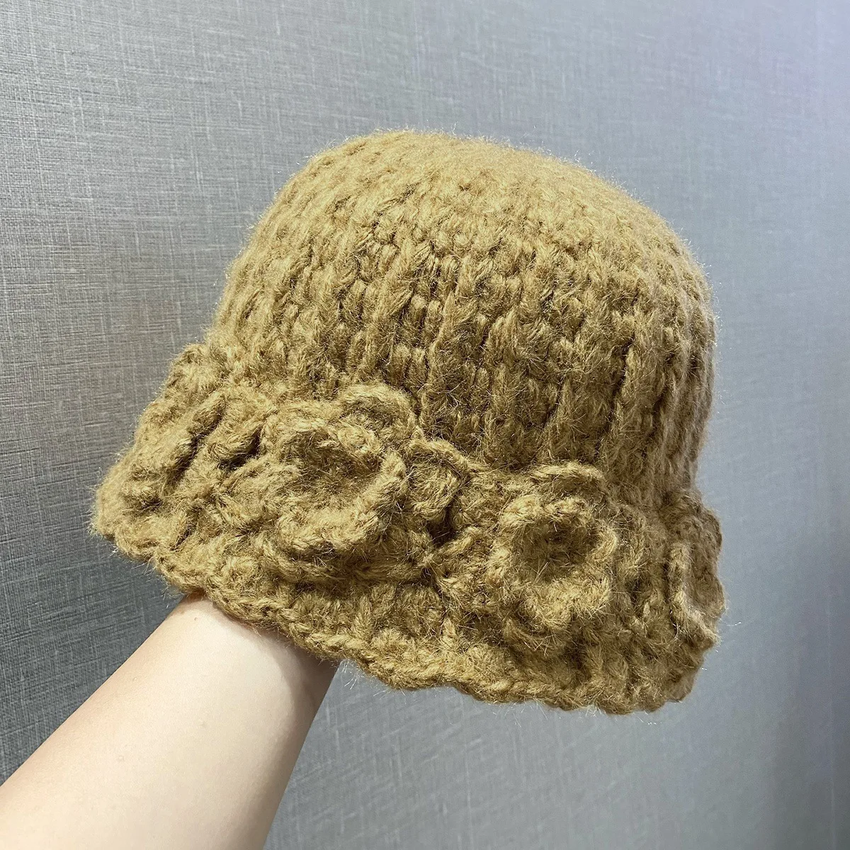3D Floral Knit Beanie for Women Autumn/Winter Outdoor Travel Warm and Versatile Pull-Over Hat Face-Slimming Bucket Hat