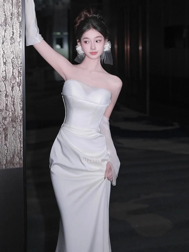 فساتين زفاف طويلة حورية البحر من الساتان للنساء بدون حمالات بطول الأرض فستان زفاف خفيف فاخر فساتين حفلات الزفاف حسب الطلب