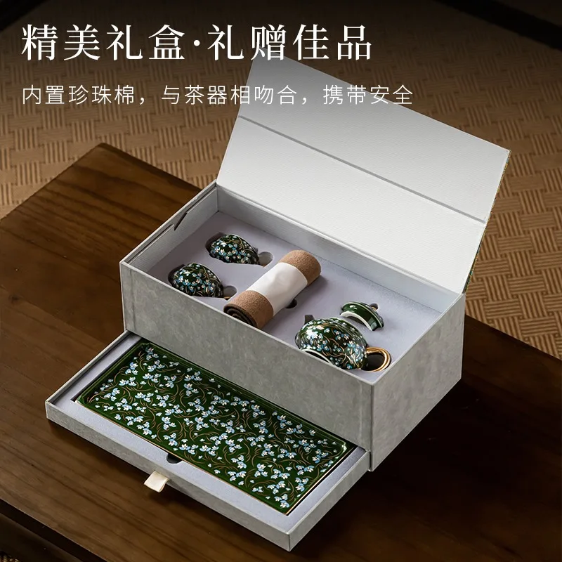 

Gilded Silver Kung Fu Tea Set Chinese Teapot Silver Teacup Women'S Special One Pot Two Cups Handheld Gift Box