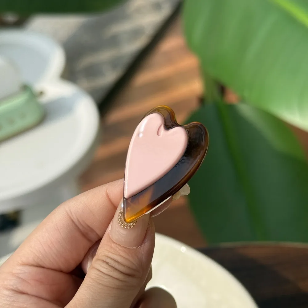 

Lovely Sweet Strawberry Side Clip Chocolate Acetate Lovely Barrettes Delicate Fruit Cute Duck Clip Hair Accessories