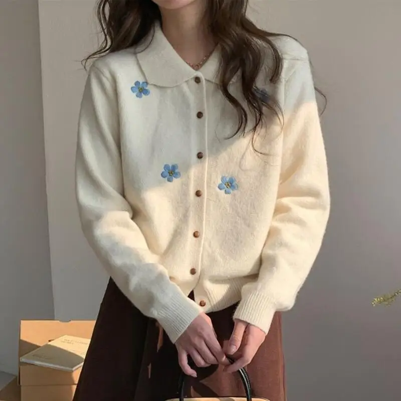 Korean Retro Women'… - image