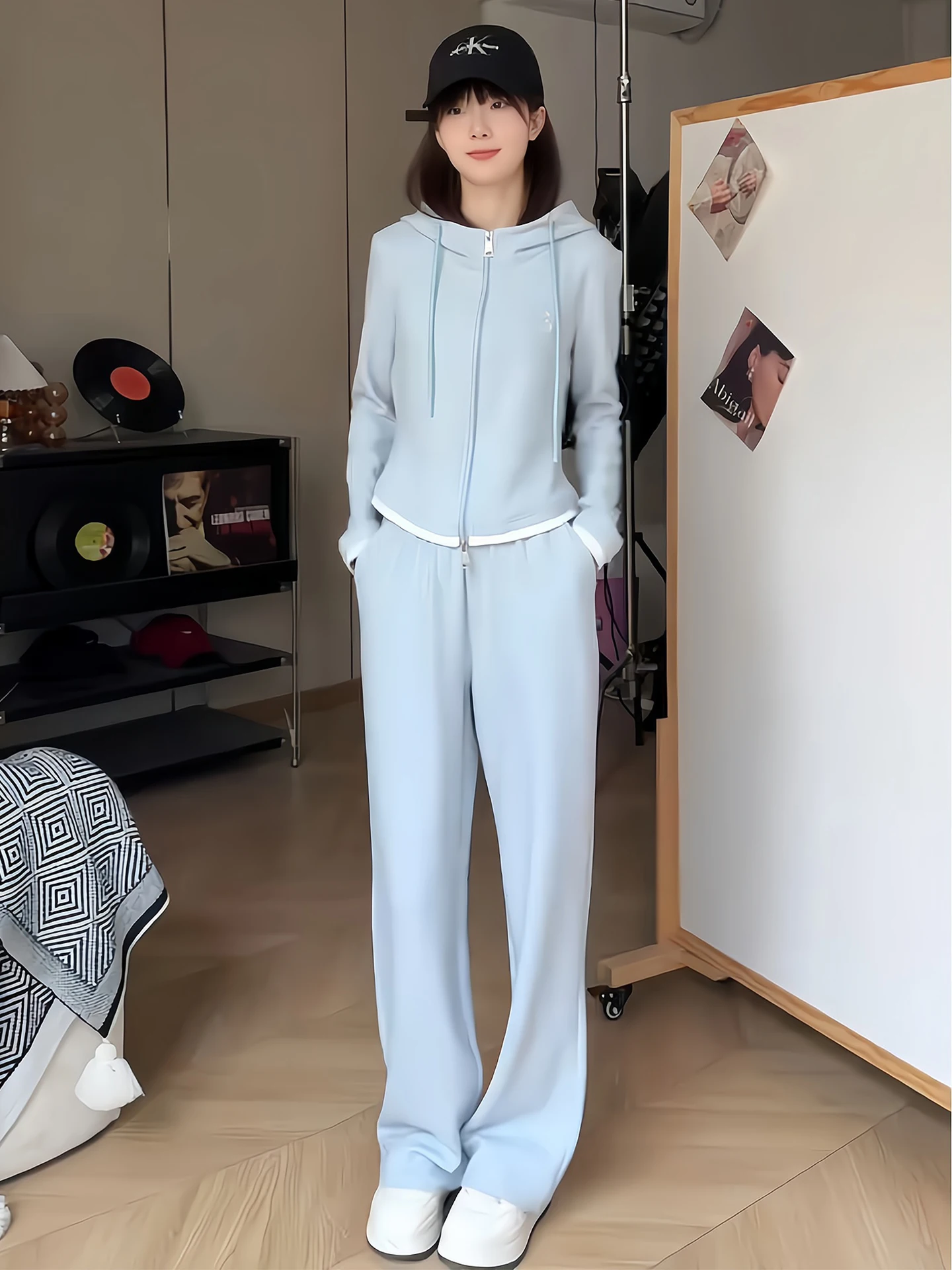 

Синий комплект из верхней одежды и широких брюк, повседневный двухсоставный костюм для женщин, весенняя мода, серия одежды Anti Aging Salt.