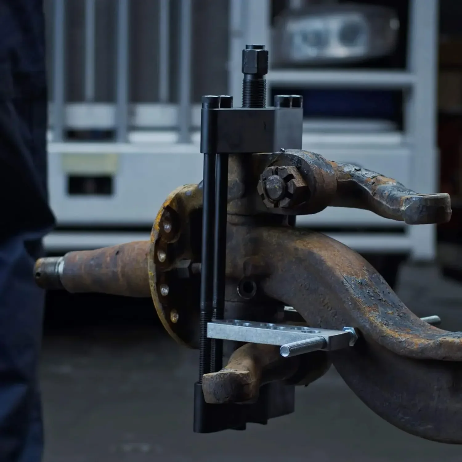 90150 Aluminium + Ijzer Heavy Duty King Pin Press Removal Tool Voor Ram Chevrolet 3500 5500 Ford F-350 F-550 Volvo Zwart