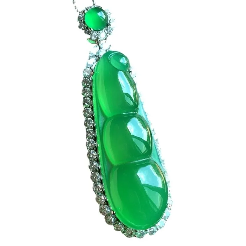 

Pure natural ice green chalcedony bean pendant Four Seasons Ping An Yang green chalcedony pendant female sterling silver inlaid