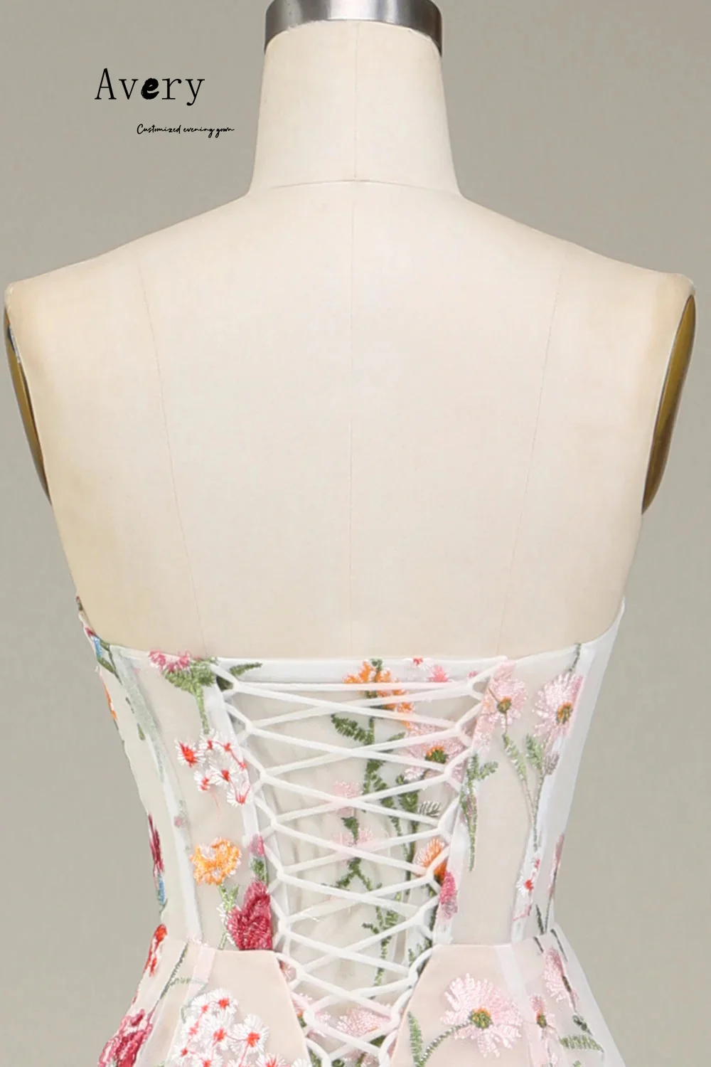 에이버리 맞춤형 꽃무늬 A라인 백리스 민소매 이브닝 드레스 여성 웨딩 게스트 롱 엘레강스 이브닝 파티 드레스