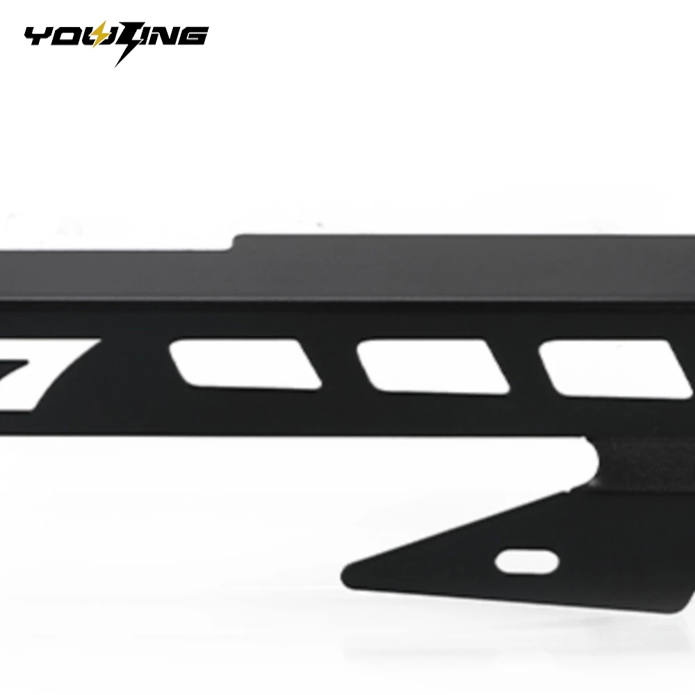 

For Kawasaki ZR-7 ZR7 ZR 7 1999-2000-2001-2002-2003-2004 Motorcycle Rear Sprocket Guard Chain Cover Protector Plate ZR-7S ZR7S