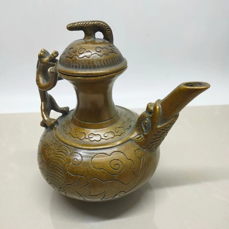 -style copper kettle ornament with embossed animal handle, home craft decoration, antique collectible