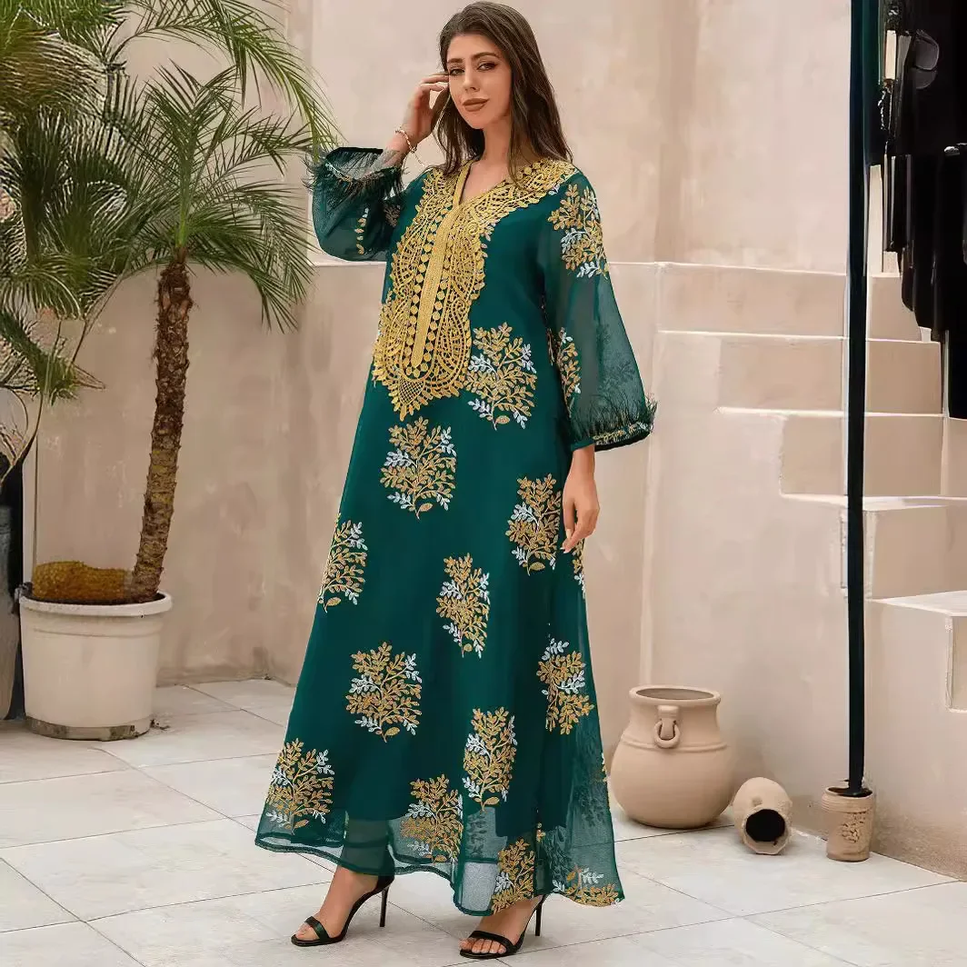 Moyen-Orient transfrontalier meilleure vente Robe musulmane brodée autruche bord malve Robe de soirée Robe