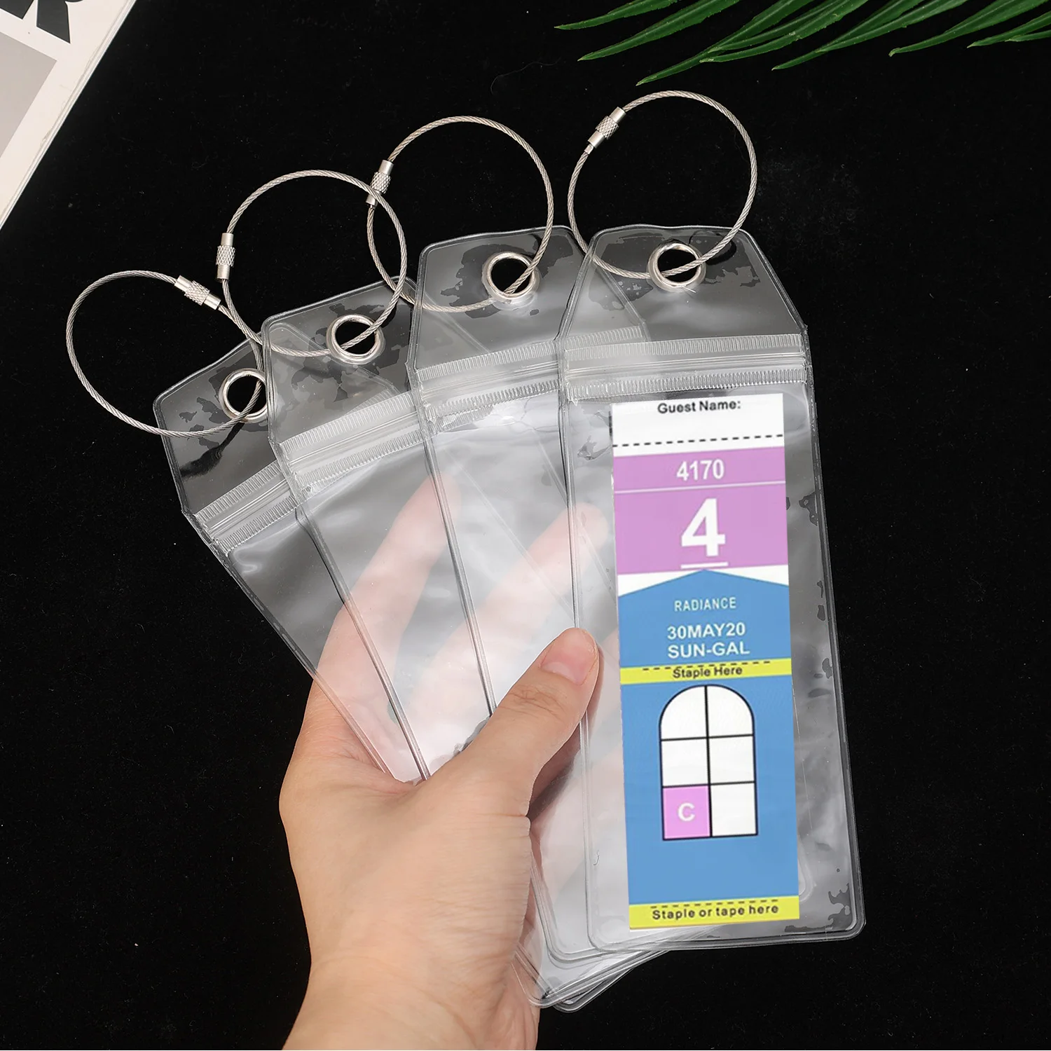 8/1pcs Cruise Luggage Tags Metal Loop Clear Tags Cruise Travel Accessories Luggage Aircraft Baggage Tags for Easy Sorting