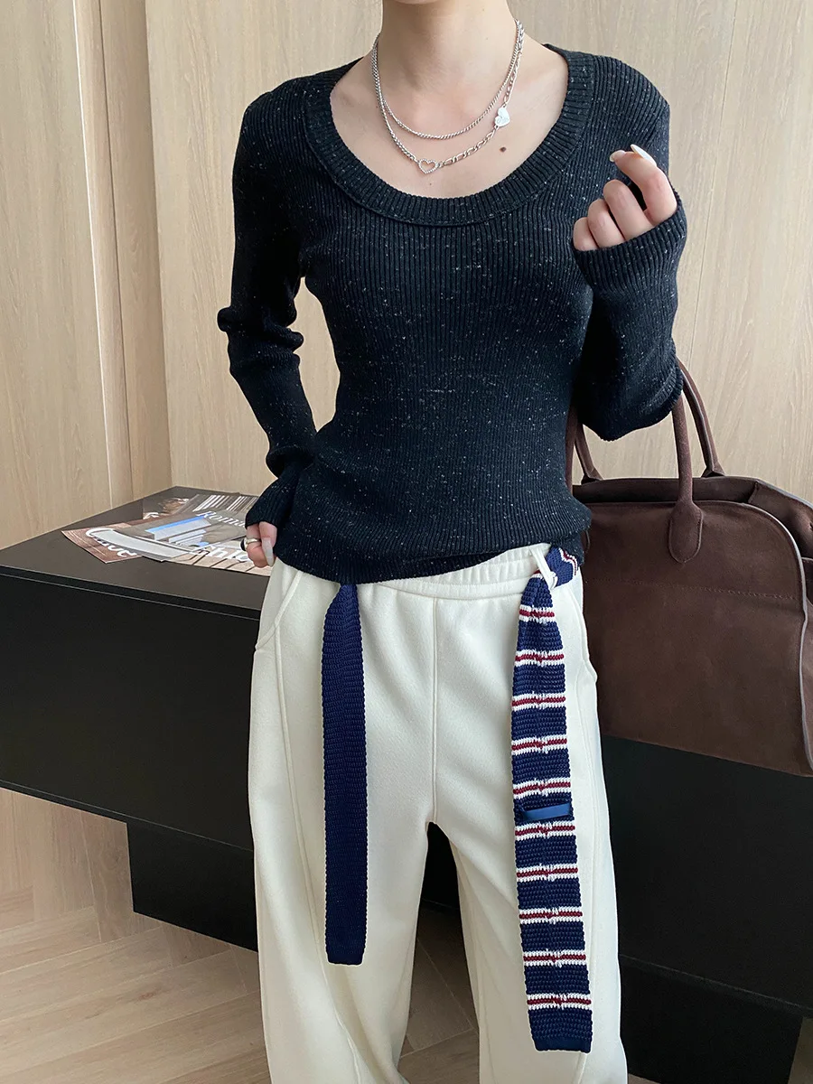 Temperamento francês feminino, gola redonda, cores misturadas, pontos coloridos, ajuste fino, suéter de malha emagrecedor