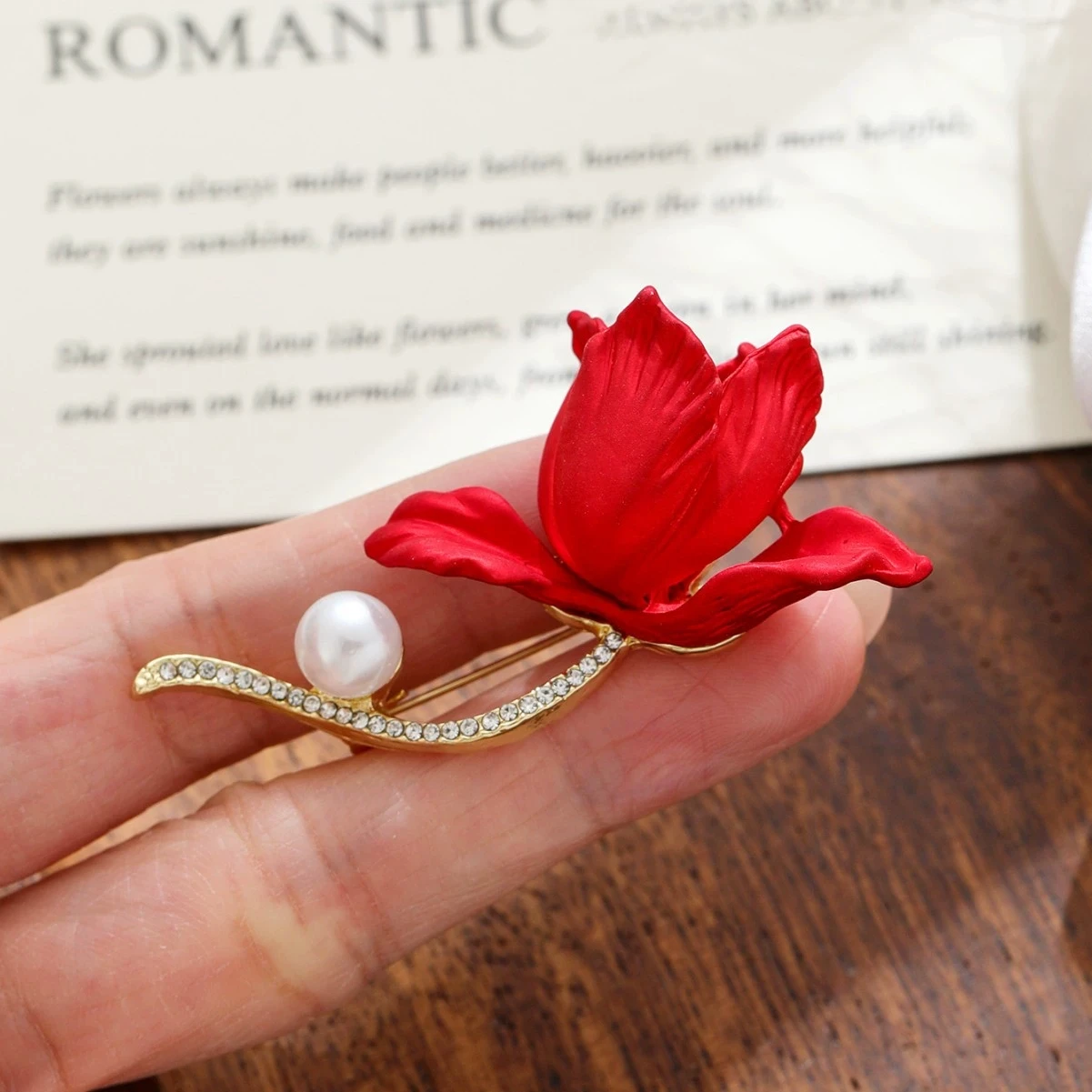 بروش زهرة السلطعون الأحمر، سحر أنثوي راقي، إكسسوار بدلة صدر نبات اللؤلؤ #2