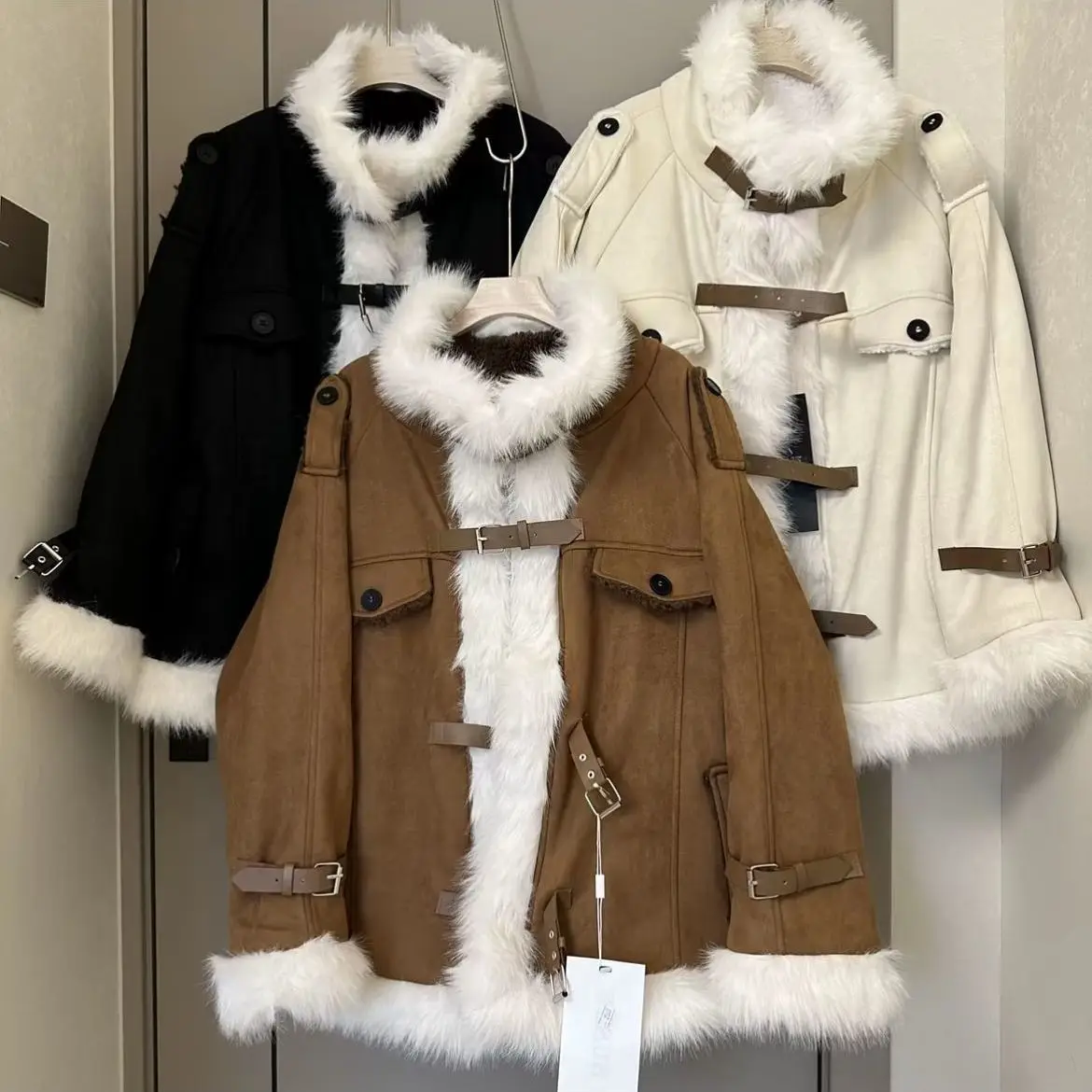 

Deerskin velvet plus velvet Maillard American retro fur spliced ​​jacket for women in winter couples loose and versatile warmth