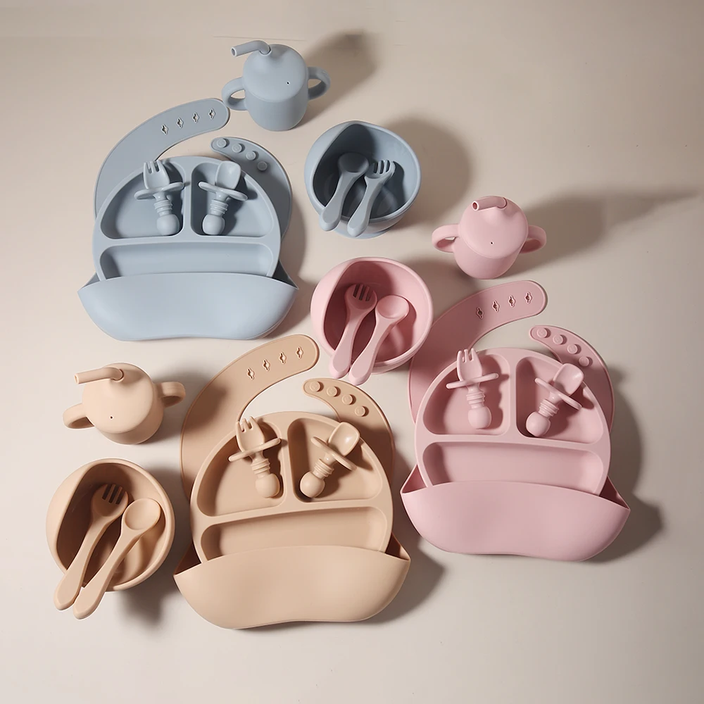 8pcs Silicone Baby Feeding Set Children's Dishes Set Baby Silicone Tableware Set Suction Plate and Bowl